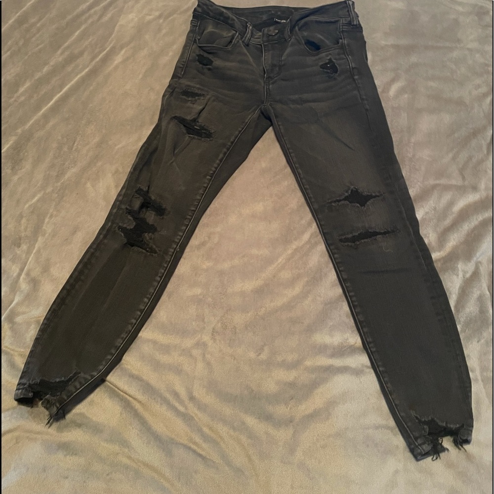 American Eagle distressed jeans